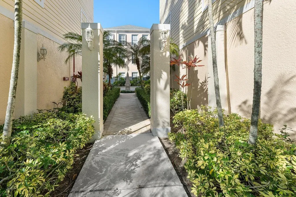 276 Murcia Drive Jupiter FL 33458