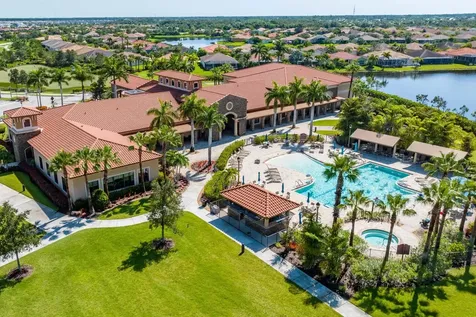 10068 SW Oak Tree Circle Port St Lucie FL 34987