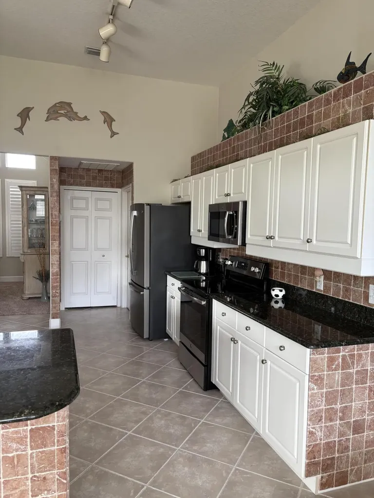8 Tropic Lake Way Ormond Beach FL 32174