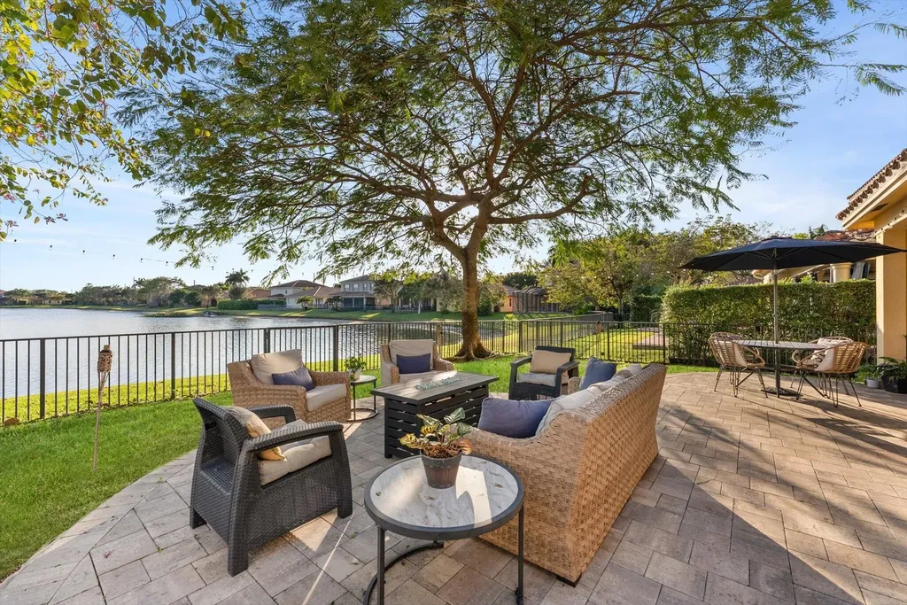 10712 Willow Oak Court Wellington FL 33414
