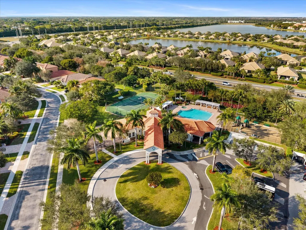 10712 Willow Oak Court Wellington FL 33414
