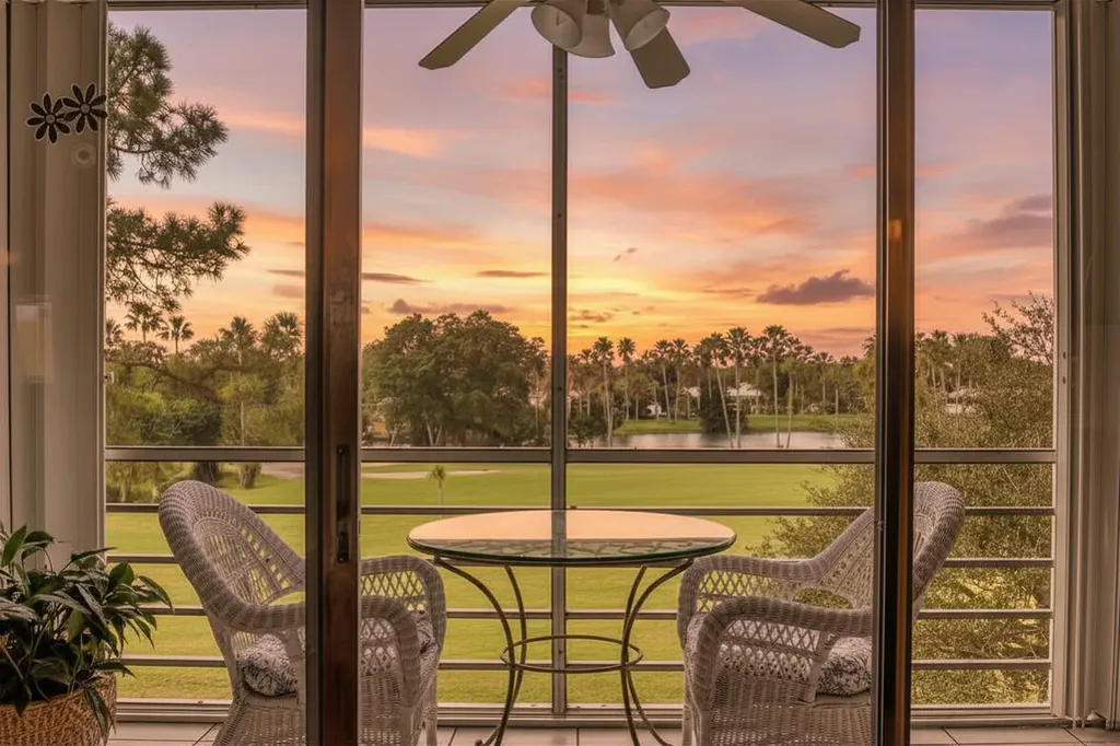 3871 Via Poinciana Lake Worth FL 33467