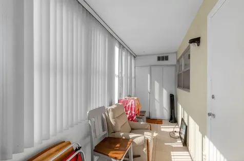 256 Flanders F Delray Beach FL 33484