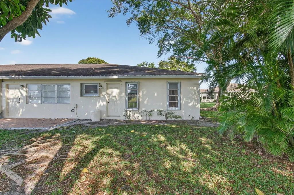 14339 Canalview Drive Delray Beach FL 33484