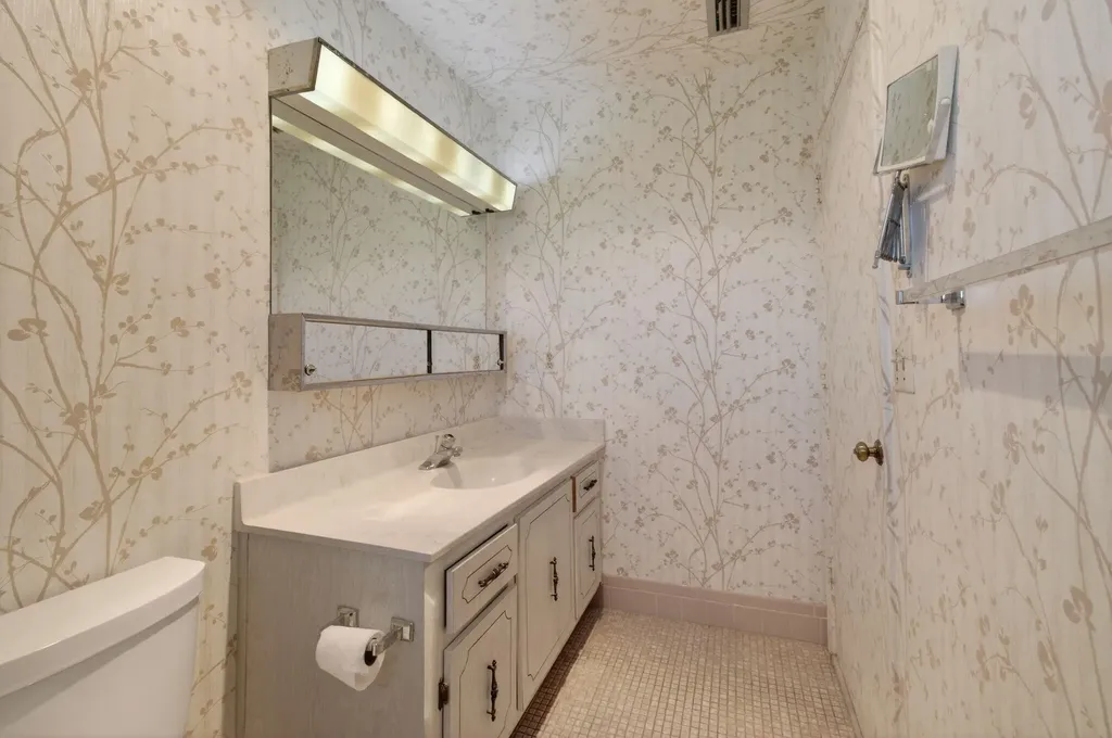 5392 Lakefront Boulevard Delray Beach FL 33484