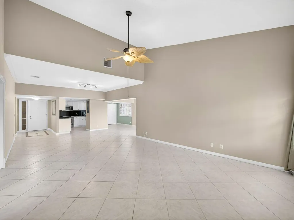 1660 Twelve Oaks Way North Palm Beach FL 33408