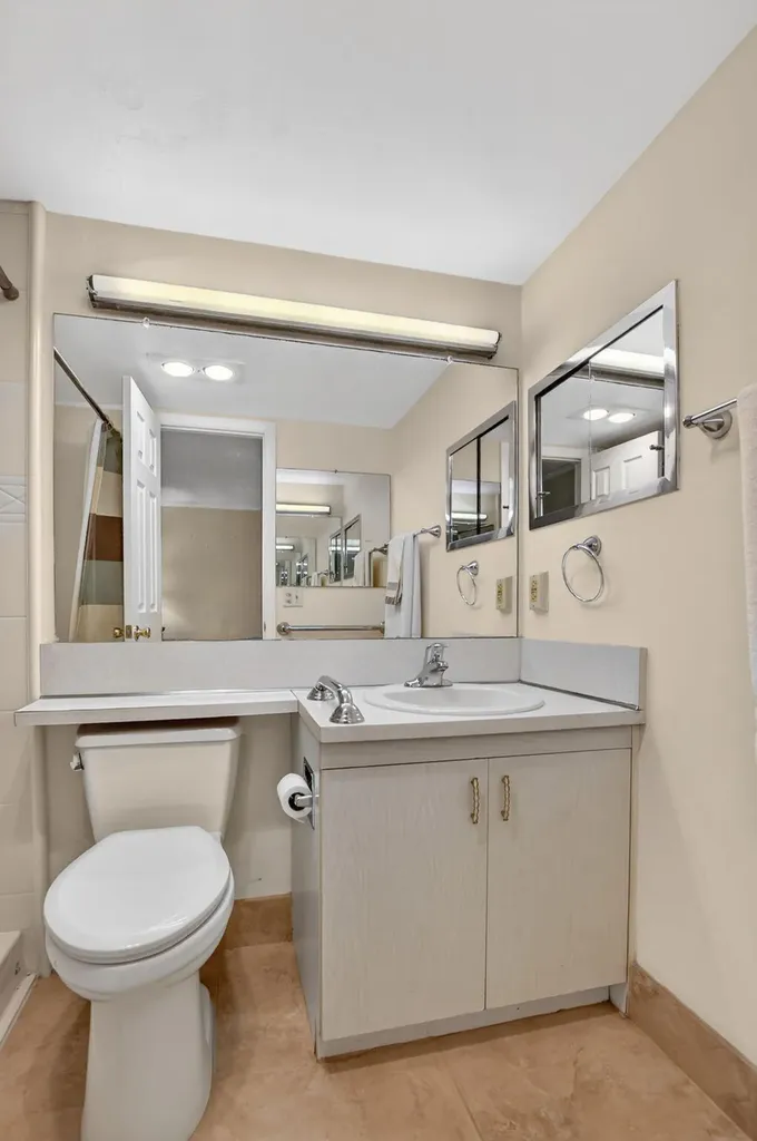 2070 Newport Q Deerfield Beach FL 33442