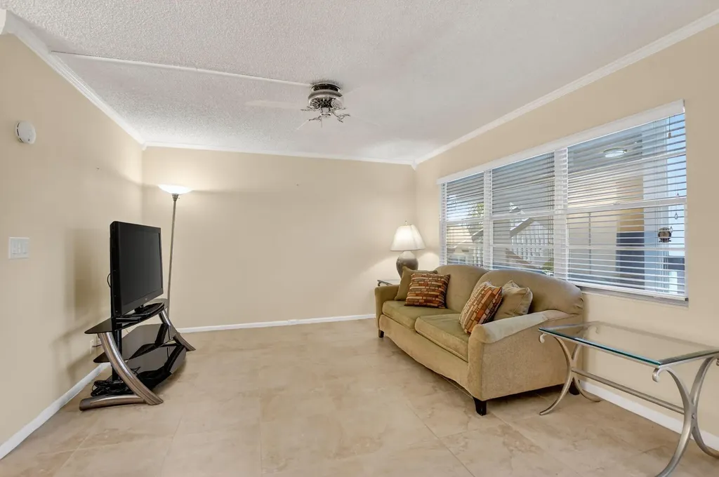 2070 Newport Q Deerfield Beach FL 33442
