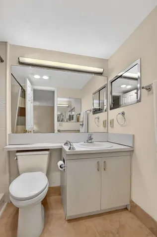 2070 Newport Q Deerfield Beach FL 33442