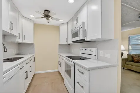 2070 Newport Q Deerfield Beach FL 33442