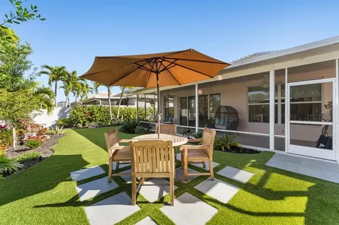 7504 SE Bay Cedar Circle Hobe Sound FL 33455