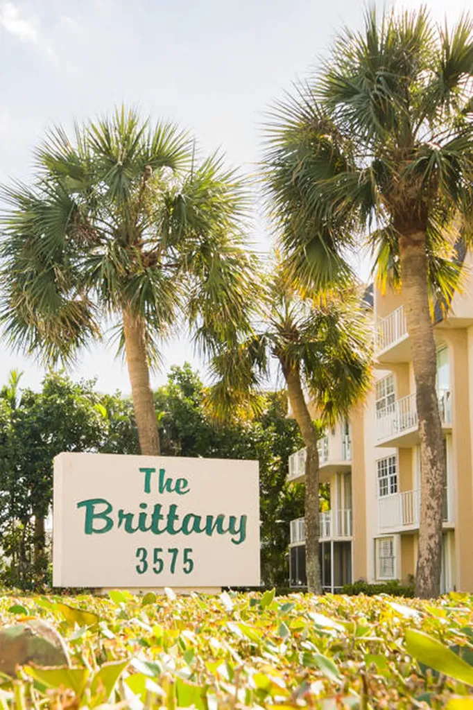 3575 S Ocean Boulevard South Palm Beach FL 33480