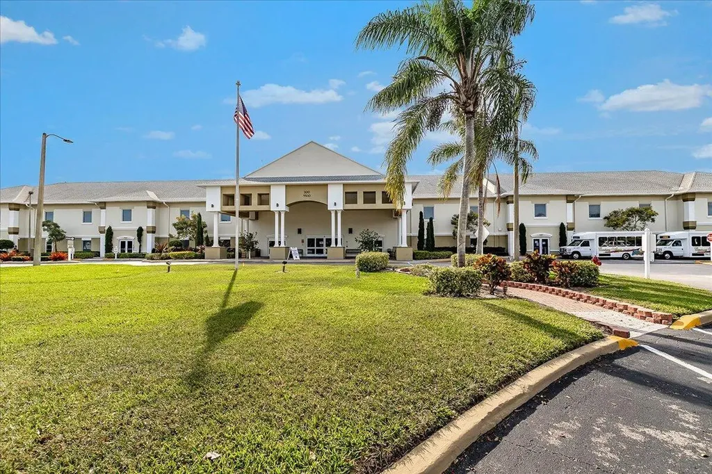142 Kent I West Palm Beach FL 33417