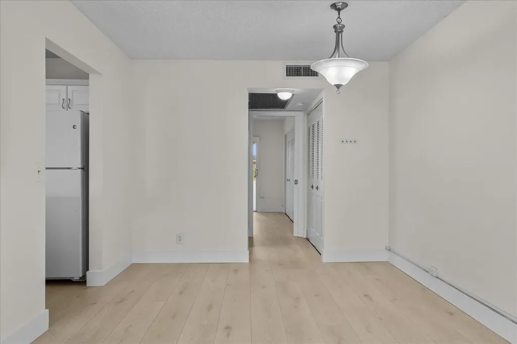 142 Kent I West Palm Beach FL 33417