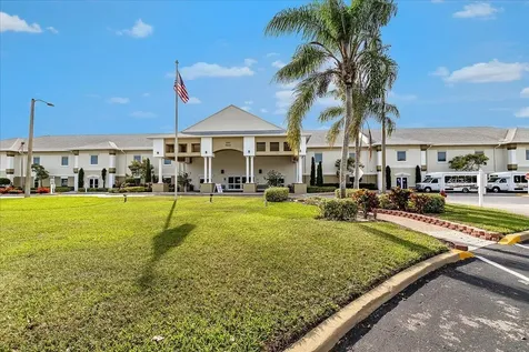 142 Kent I West Palm Beach FL 33417