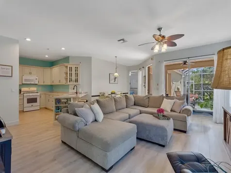7543 15th Street Vero Beach FL 32966