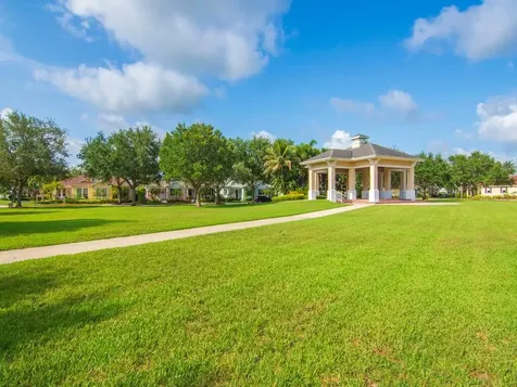7543 15th Street Vero Beach FL 32966