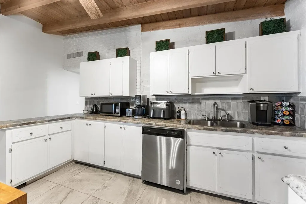 3101 SW 16th Street Fort Lauderdale FL 33312