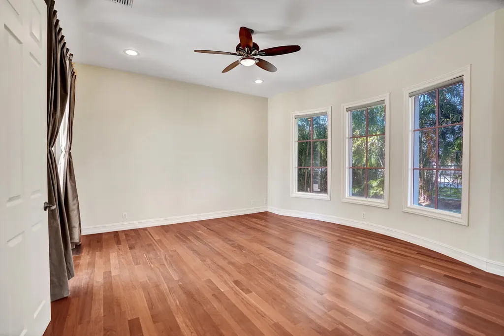 2330 NE 31st Court Lighthouse Point FL 33064
