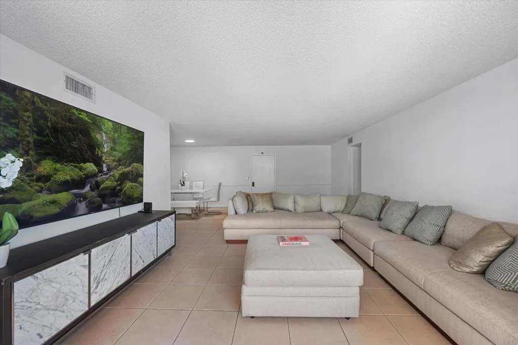 3200 S Ocean Boulevard Palm Beach FL 33480