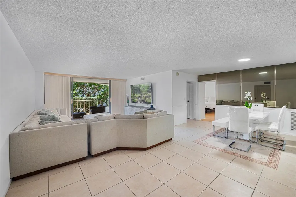 3200 S Ocean Boulevard Palm Beach FL 33480