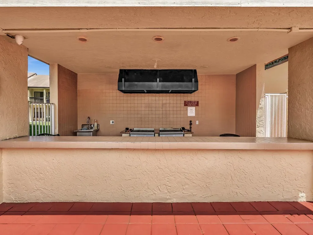 1921 SW 15th Street Deerfield Beach FL 33442
