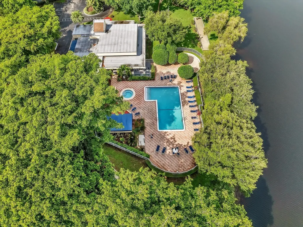 1921 SW 15th Street Deerfield Beach FL 33442