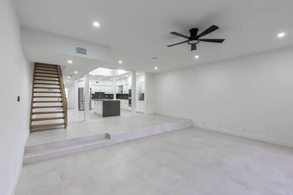1989 Canterbury Circle Wellington FL 33414