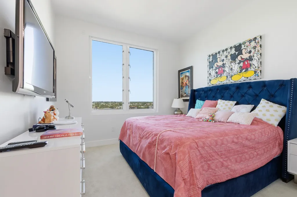 1063 Hillsboro Mile Hillsboro Beach FL 33062