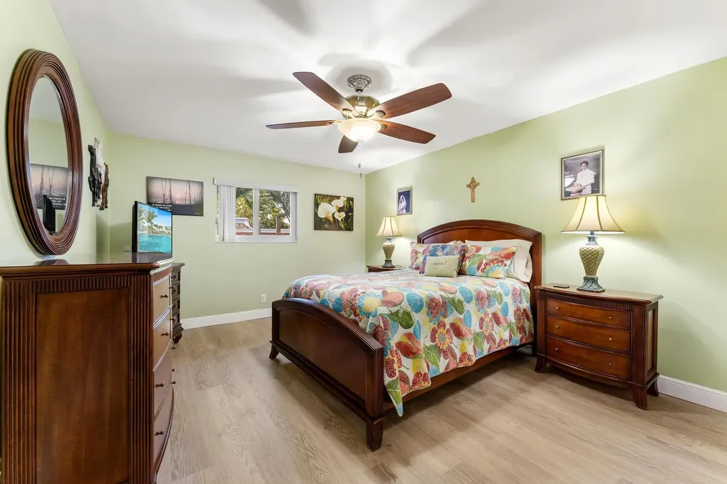 7410 Venetian Way Lake Clarke Shores FL 33406