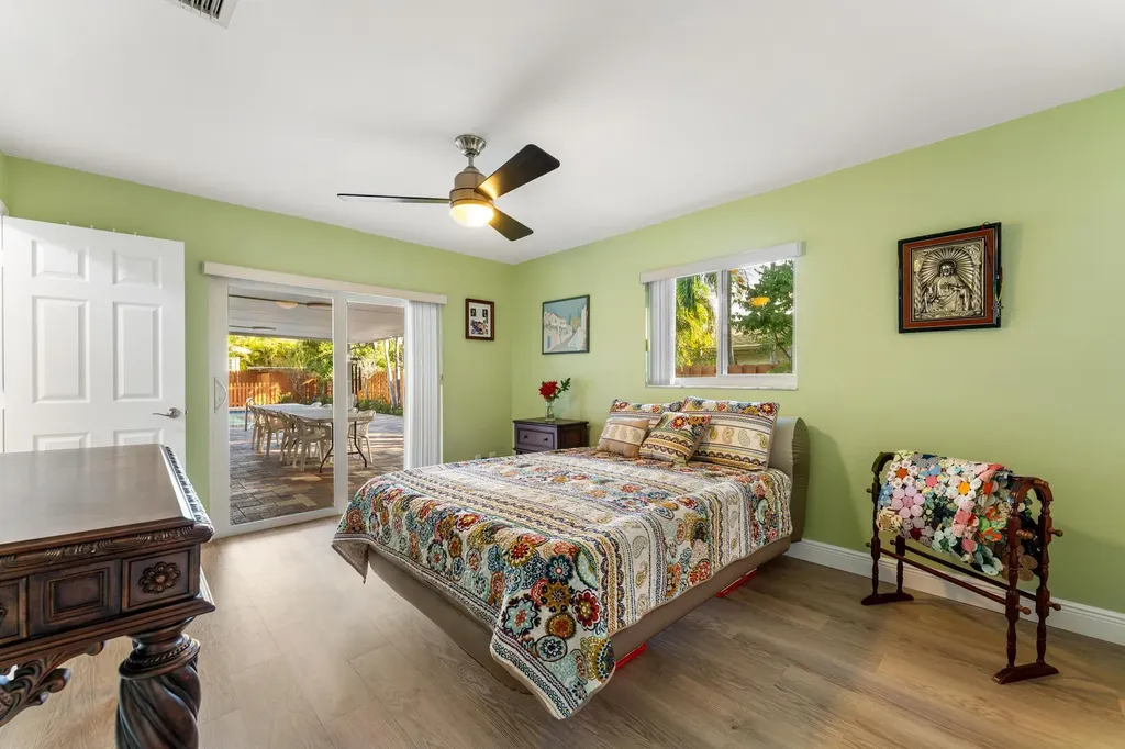 7410 Venetian Way Lake Clarke Shores FL 33406