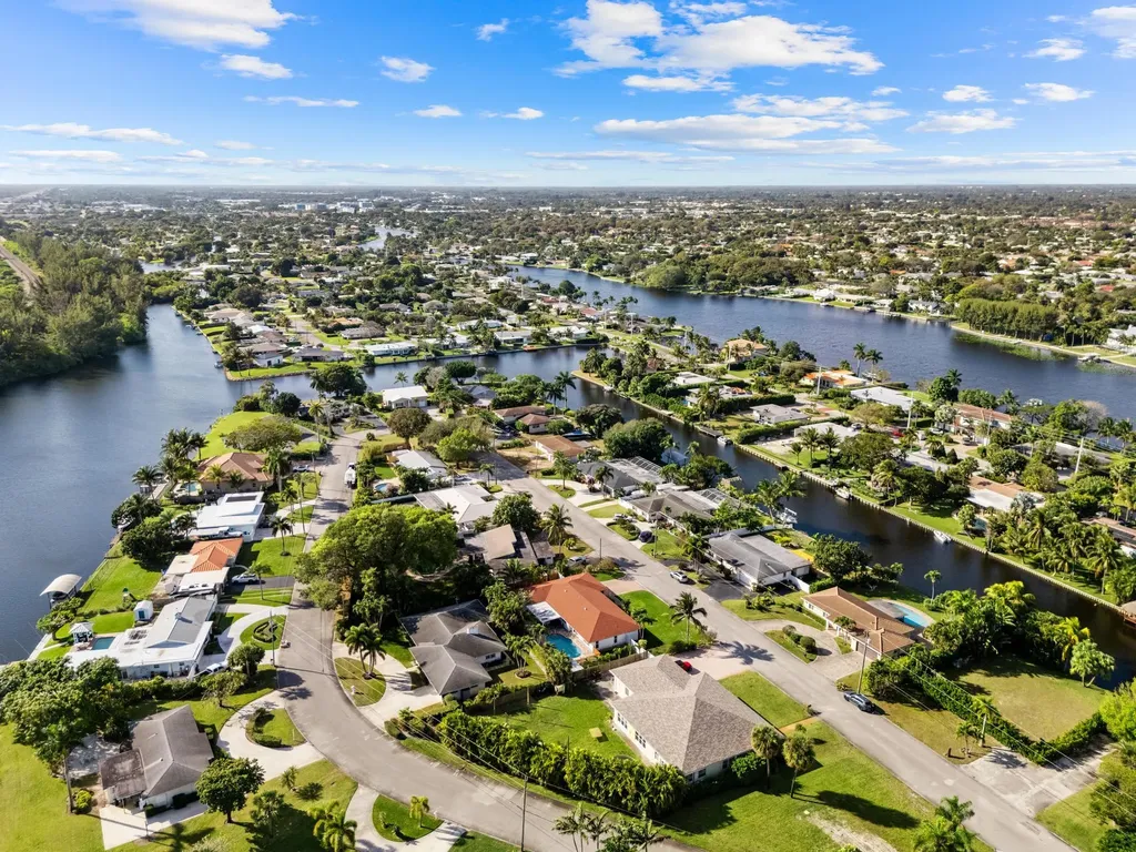 7410 Venetian Way Lake Clarke Shores FL 33406