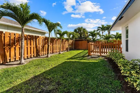 7410 Venetian Way Lake Clarke Shores FL 33406