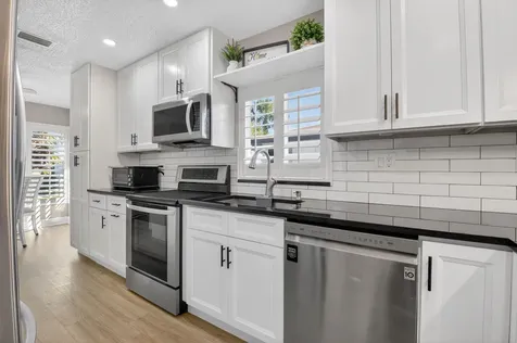 5844 Areca Palm Ct., Unit B Delray Beach FL 33484