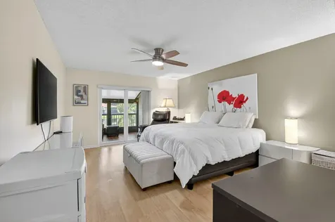 5844 Areca Palm Ct., Unit B Delray Beach FL 33484