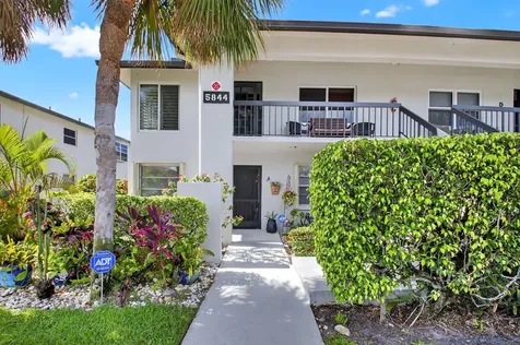 5844 Areca Palm Ct., Unit B Delray Beach FL 33484