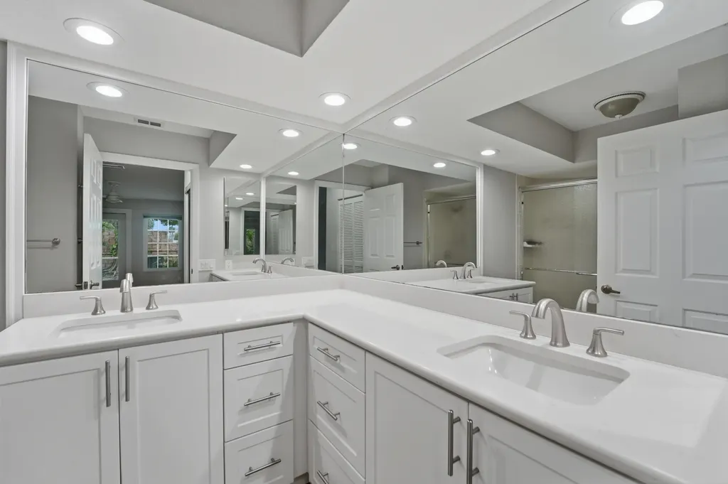 127 Ocean Dunes Circle Jupiter FL 33477