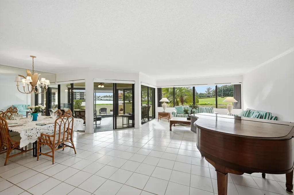 1109 E Marine Way E North Palm Beach FL 33408