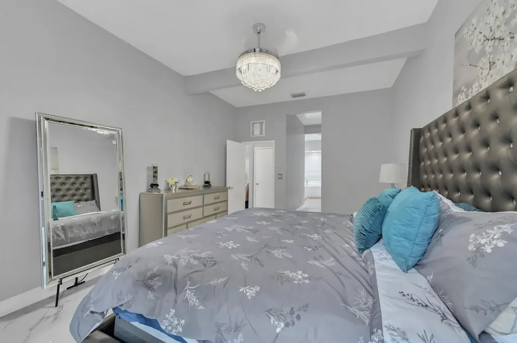 5120 Foxhall Drive S West Palm Beach FL 33417