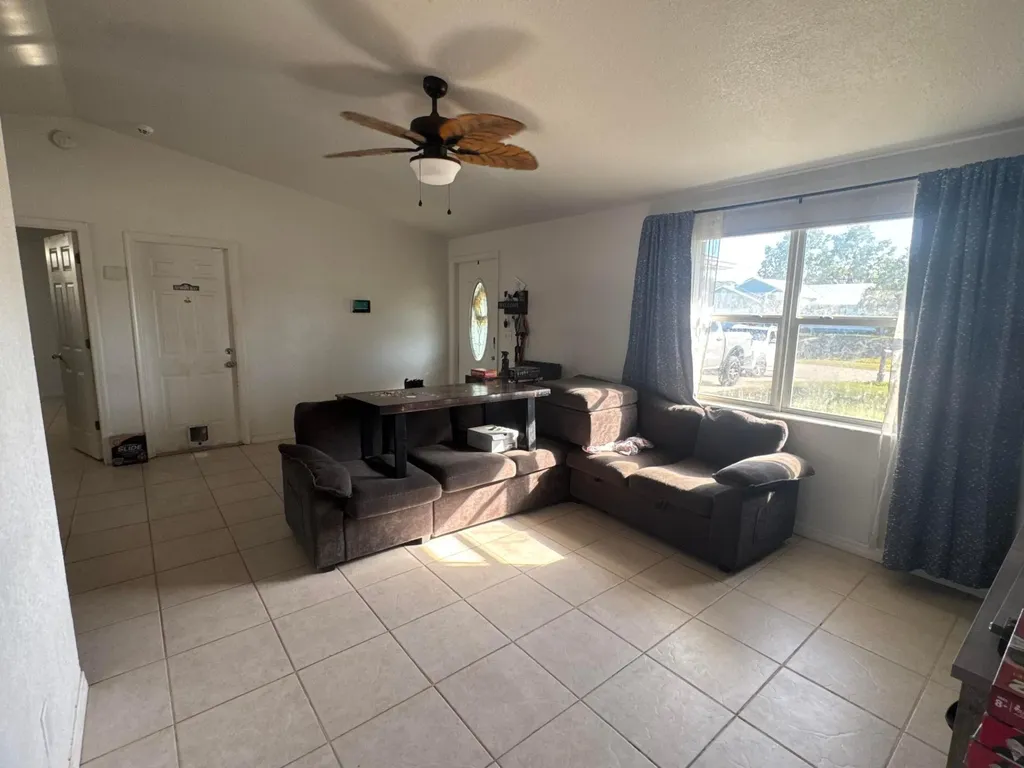 607 SE Dean Terrace Port St Lucie FL 34984