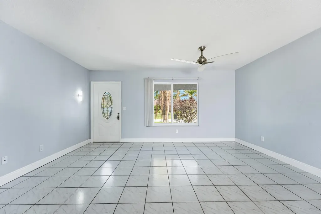 420 SE Streamlet Avenue Port St Lucie FL 34983