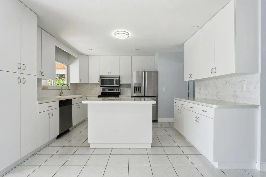 420 SE Streamlet Avenue Port St Lucie FL 34983