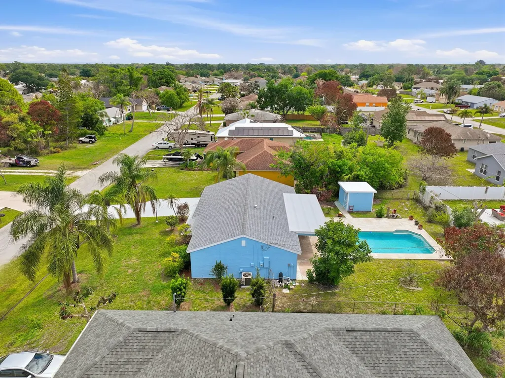 420 SE Streamlet Avenue Port St Lucie FL 34983