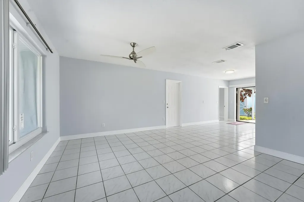 420 SE Streamlet Avenue Port St Lucie FL 34983