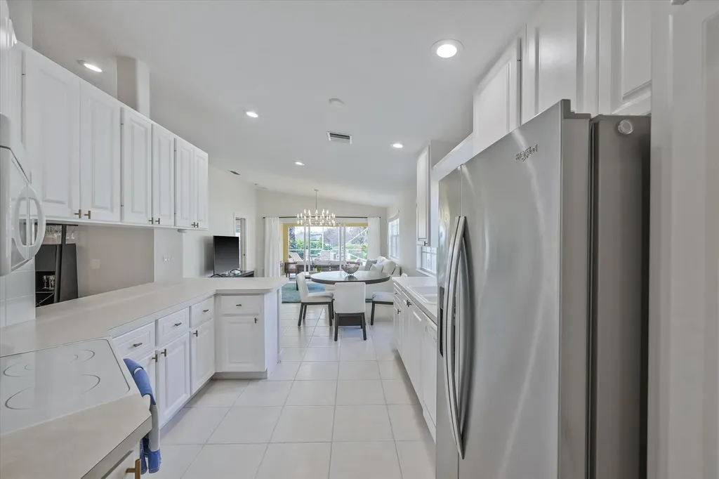 5063 Magnolia Bay Circle Palm Beach Gardens FL 33418