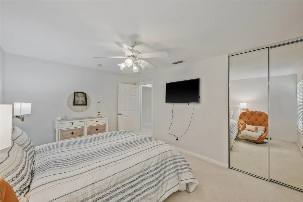 5063 Magnolia Bay Circle Palm Beach Gardens FL 33418