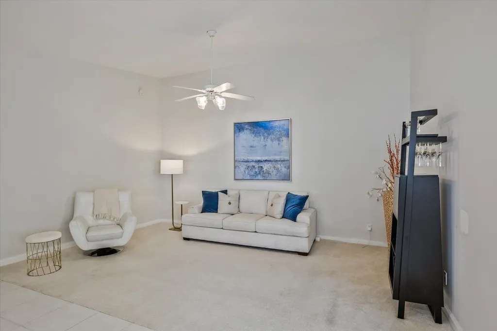 5063 Magnolia Bay Circle Palm Beach Gardens FL 33418