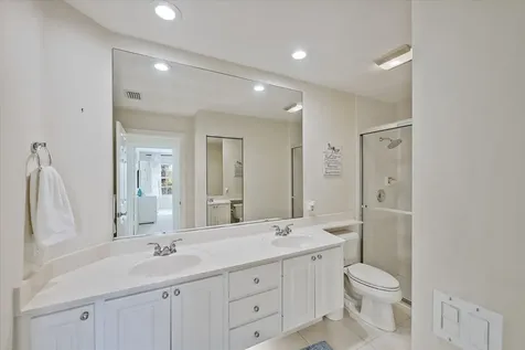 5063 Magnolia Bay Circle Palm Beach Gardens FL 33418