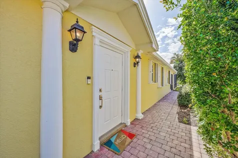 5063 Magnolia Bay Circle Palm Beach Gardens FL 33418