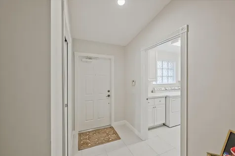 5063 Magnolia Bay Circle Palm Beach Gardens FL 33418